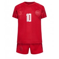 Danmark Christian Eriksen #10 Hjemmedraktsett Barn VM 2022 Kortermet (+ Korte bukser)